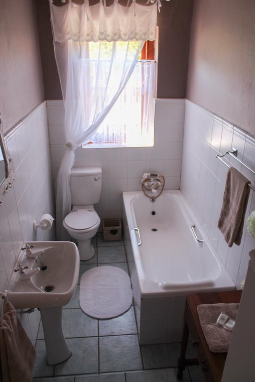 Carmel Villa B&B Or Self-Catering Calvinia Kültér fotó